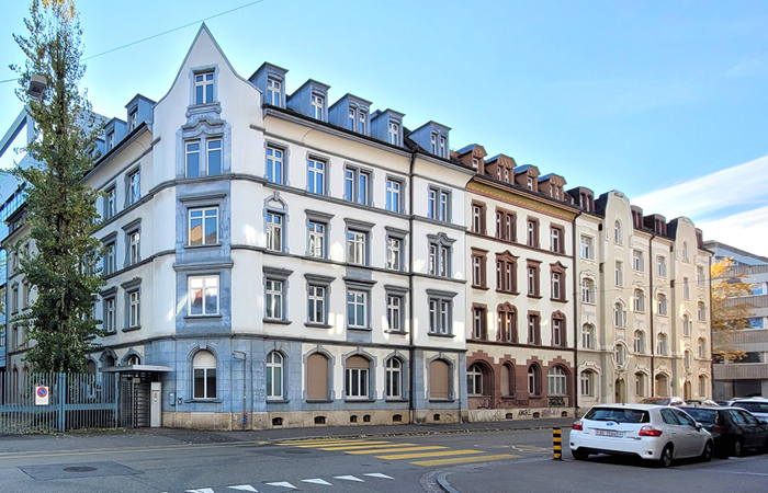 Photo of the building at the Maulbeerstrasse.