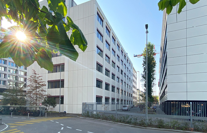 Building 1033 at the Sandgrubenstrasse 41.